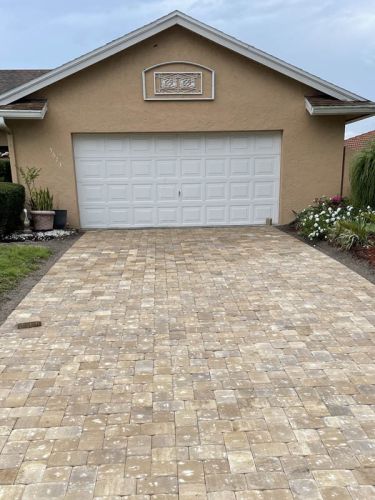 paver stone driveway