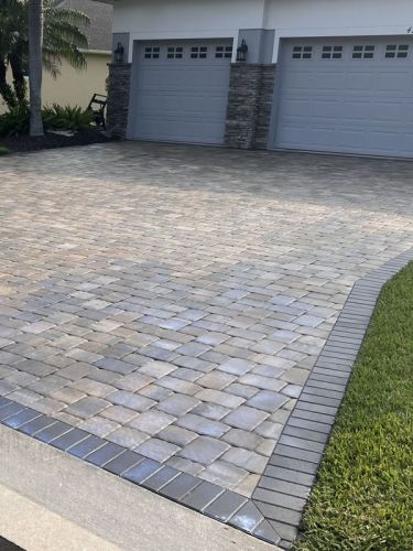 paver stone driveway