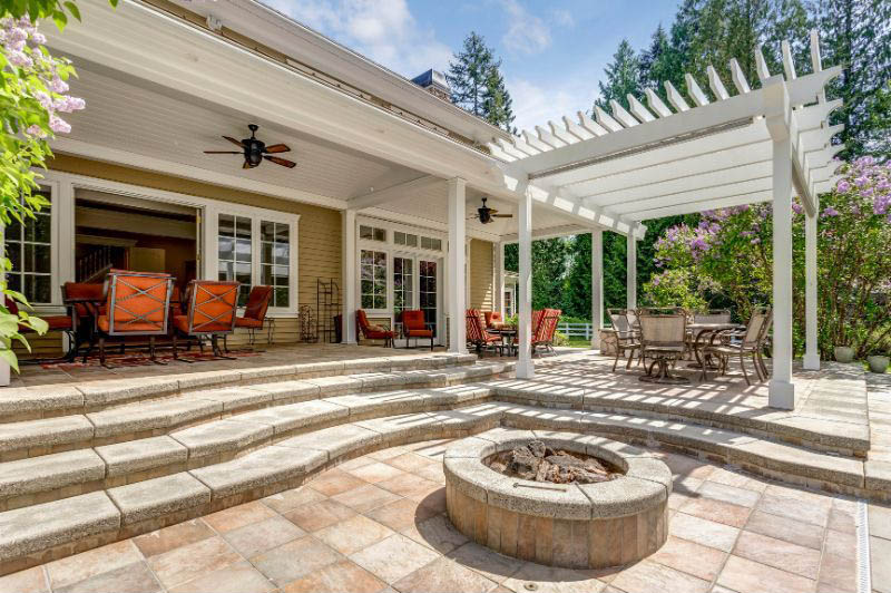 what are the right pavers for your Tampa home?